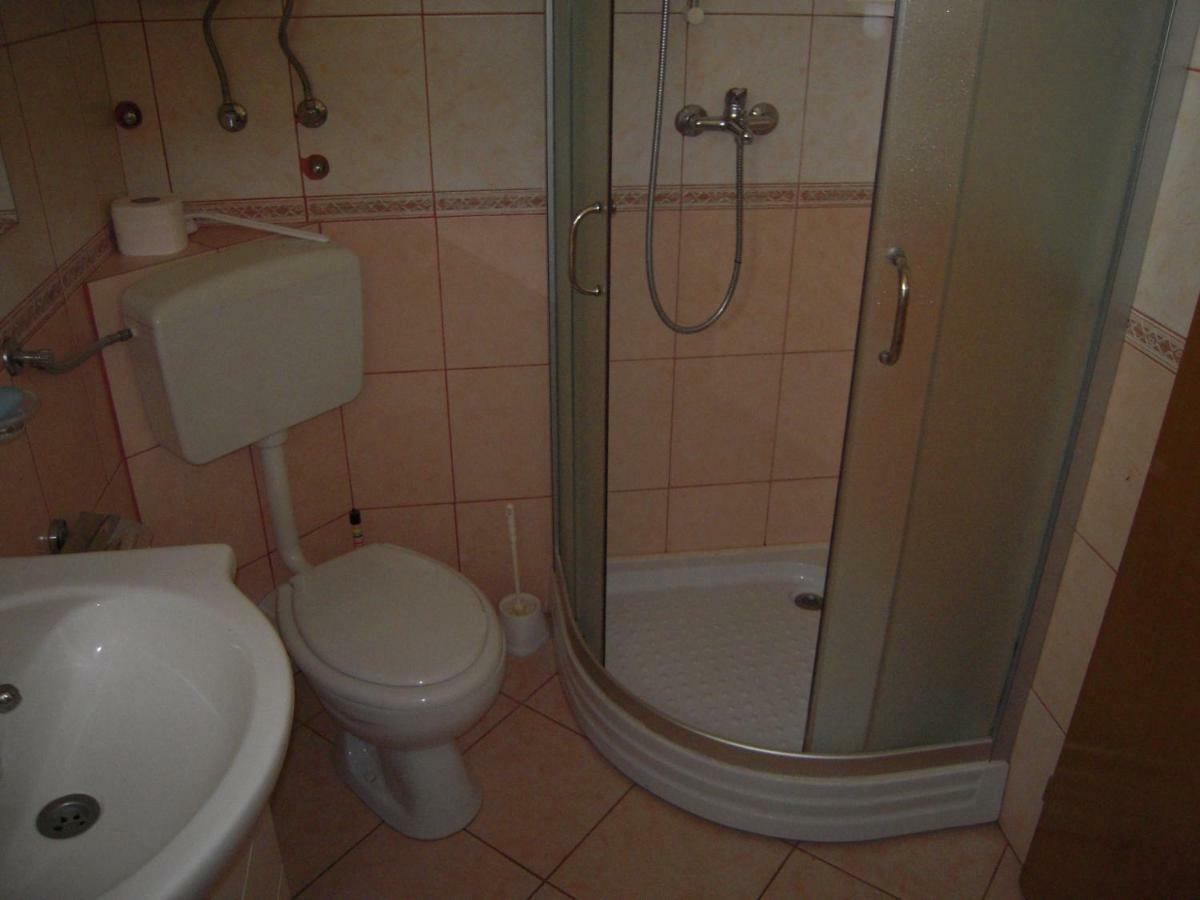 Apartmani Lucija Jurkovic 马林斯卡 外观 照片